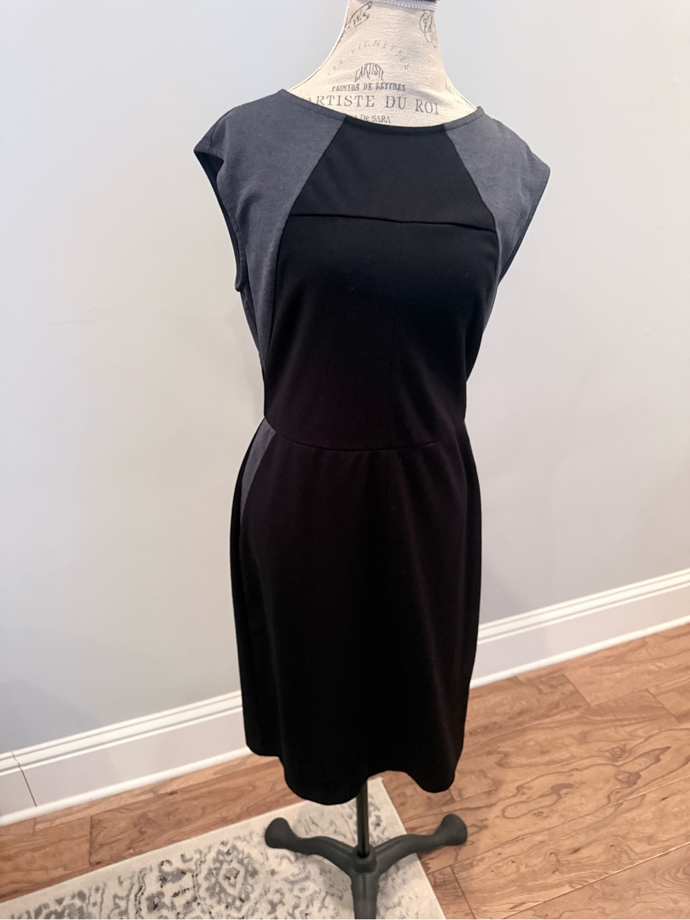 Banana Republic Black and Charcoal Cap-Sleeve Sheath Midi Dress